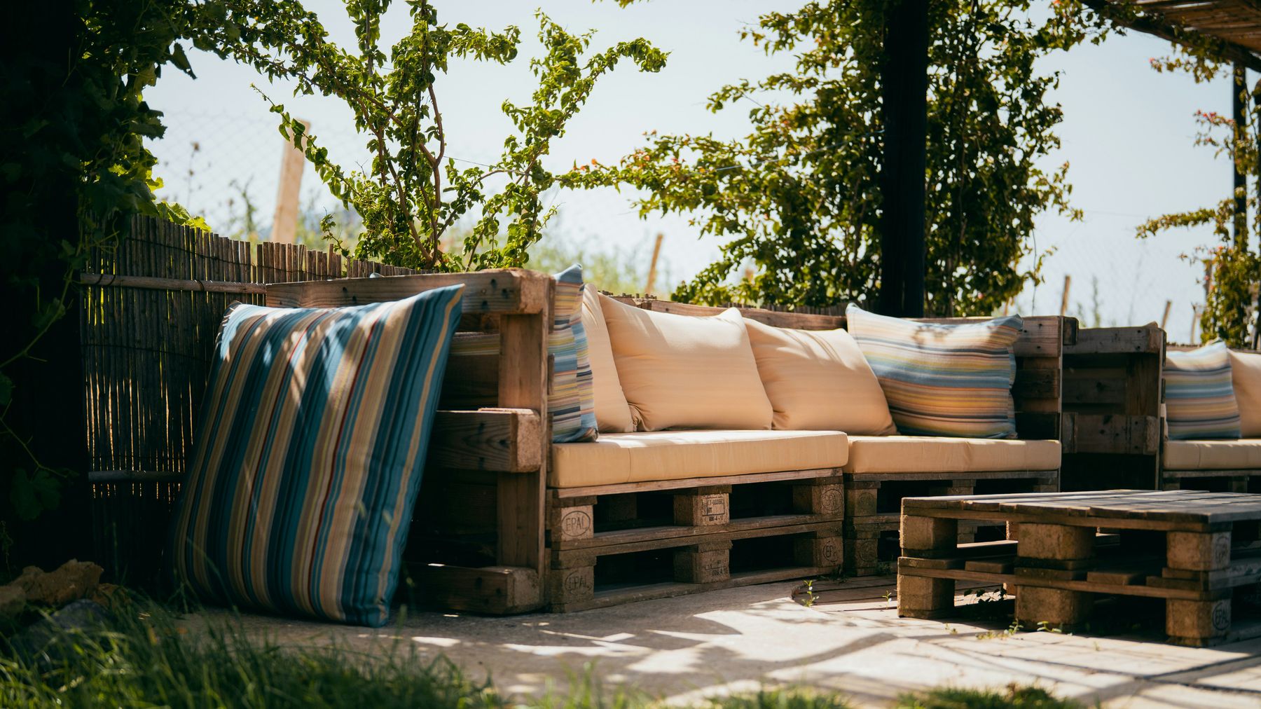 A pallet sofa built for outdoor seating